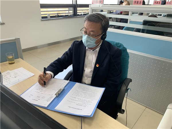 劉宇輝主任帶隊參加北京市12345熱線接聽市民電話活動1.jpg